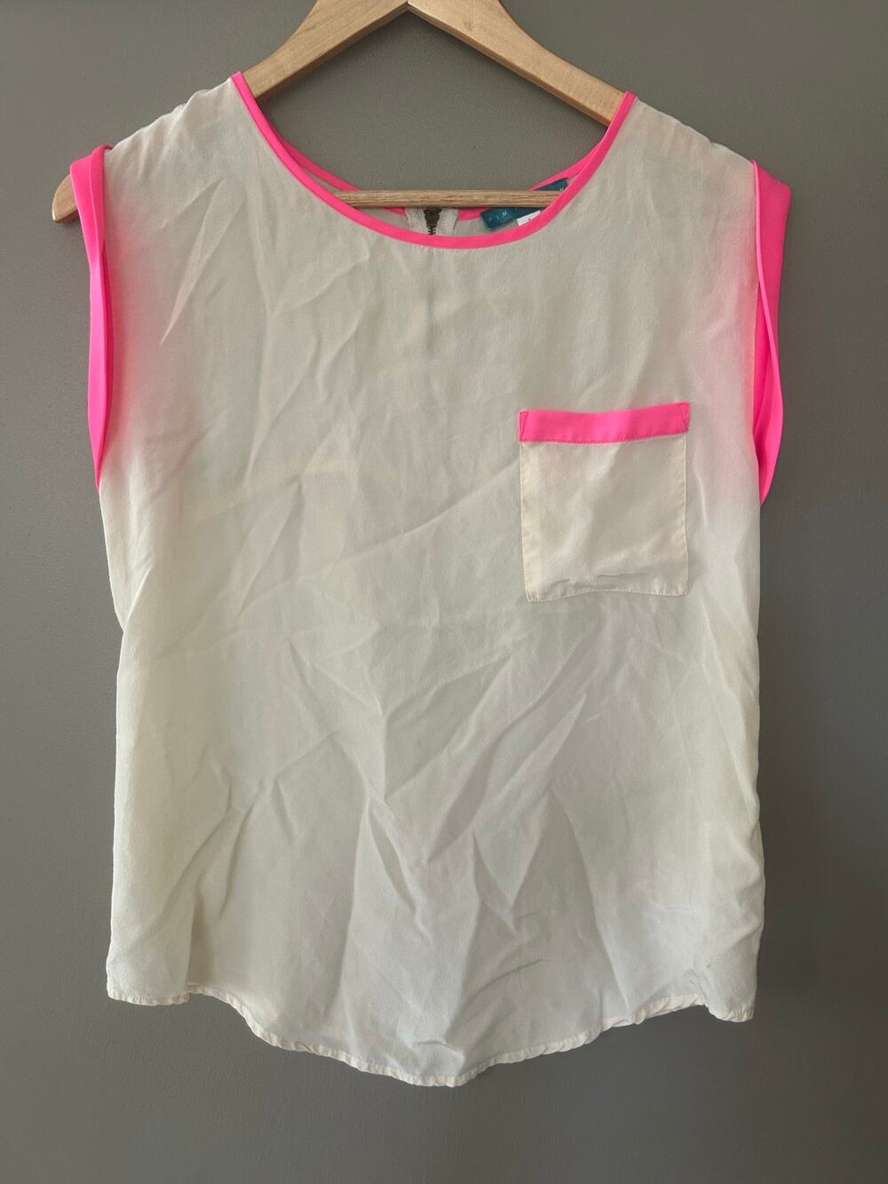 Pim + Larkin White silk Sleeveless Blouse NeonPinkTrim Pocket chic career office